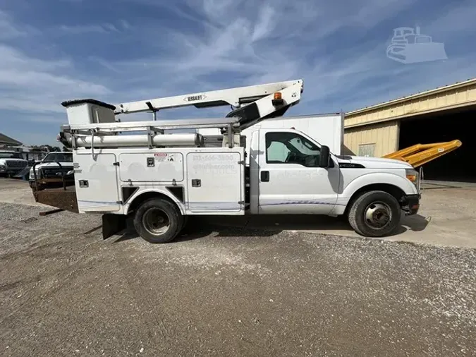 2011 VERSALIFT TEL29NE