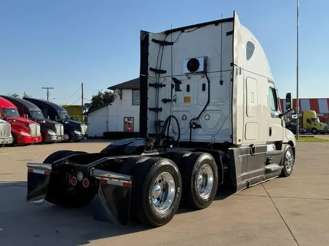 2022 Freightliner Cascadia4f9f4d4b1af19c6f5fd5aa3cd408973e