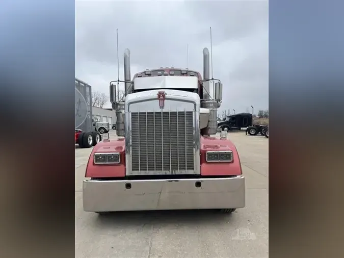 2018 KENWORTH W900