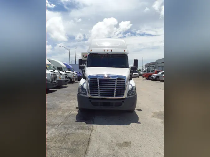 2019 FREIGHTLINER/MERCEDES CASCADIA 125