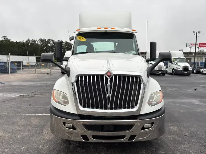 2019 NAVISTAR INTERNATIONAL LT625 DAYCAB T/A