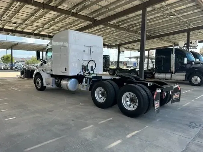 2017 Peterbilt 579