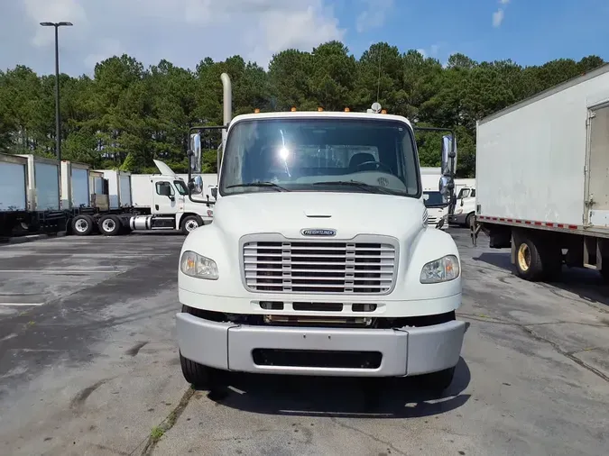 2018 FREIGHTLINER M2 106