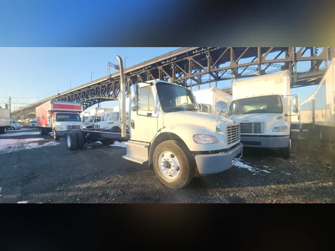 2019 FREIGHTLINER/MERCEDES M2 106