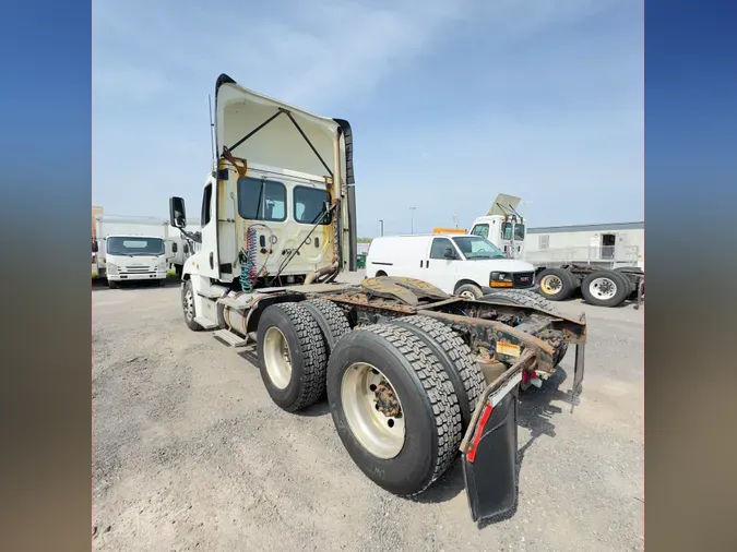 2018 FREIGHTLINER/MERCEDES CASCADIA 125