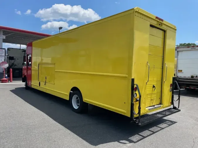 2017 FRTLR CUSTOM CHASSIS CORP MT55