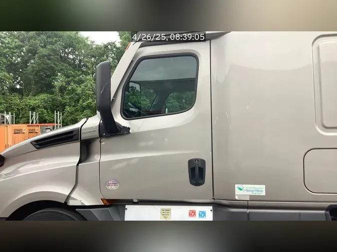 2022 Freightliner Cascadia