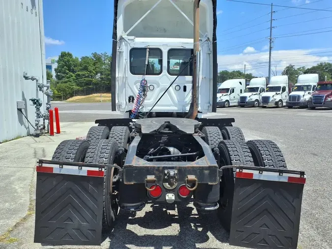 2019 FREIGHTLINER NEW CASCADIA PX12664
