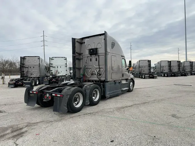 2020 Freightliner Cascadia