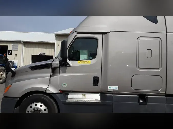 2021 Freightliner Cascadia