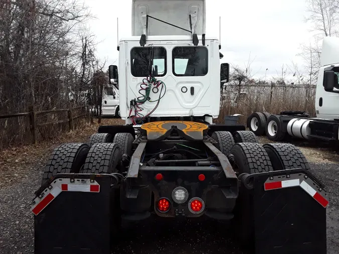 2019 FREIGHTLINER/MERCEDES CASCADIA 125