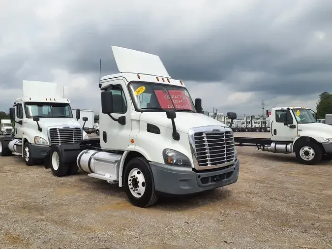 2020 FREIGHTLINER/MERCEDES CASCADIA 113