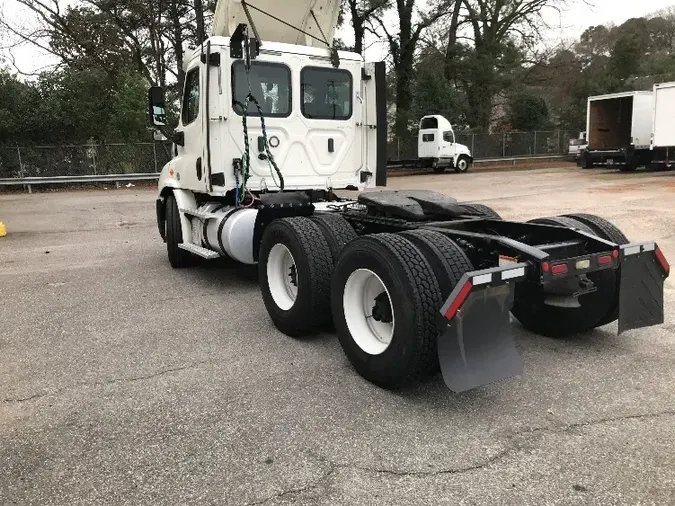 2018 Freightliner X11364ST