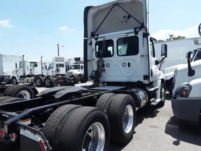2018 FREIGHTLINER CASCADIA 125