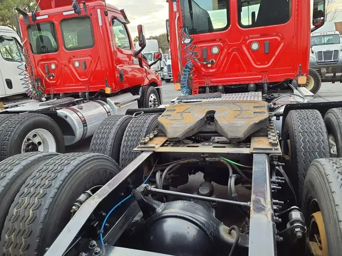 2019 FREIGHTLINER/MERCEDES NEW CASCADIA PX12664