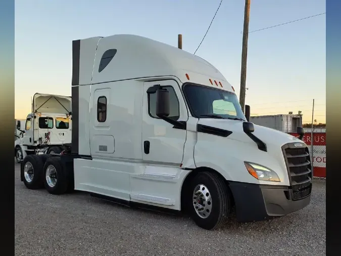 2020 FREIGHTLINER Cascadia 1264fb6a2da53869d4a021c3e2383ca7914