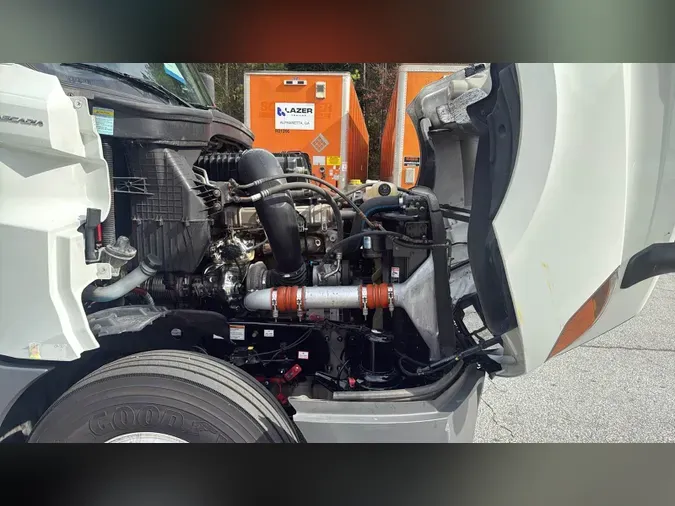 2022 Freightliner Cascadia 1264fb85a31e780e970e0933477662ee66c