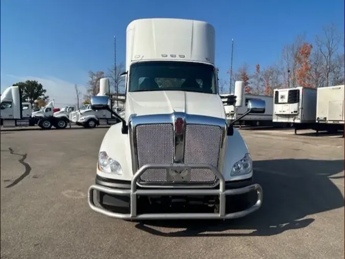 2021 Kenworth T680