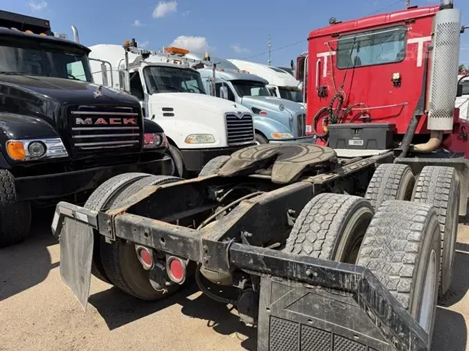 2000 INTERNATIONAL 9100