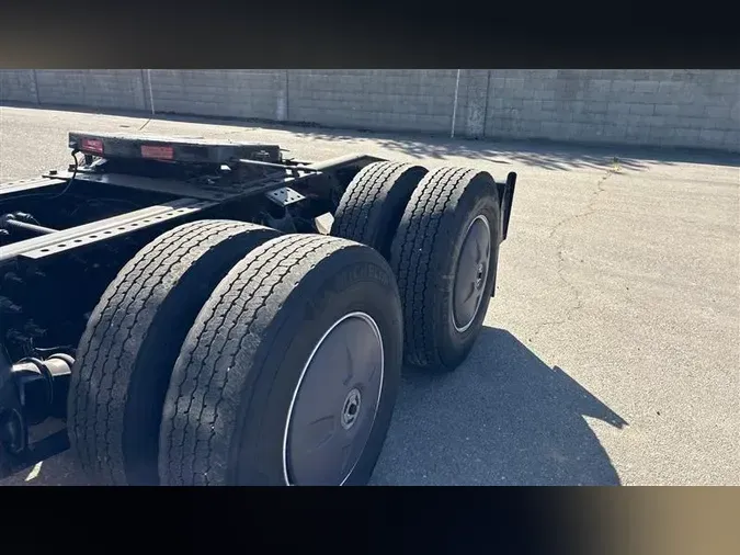 2022 INTERNATIONAL LT