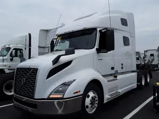2020 VOLVO VNL64T-760