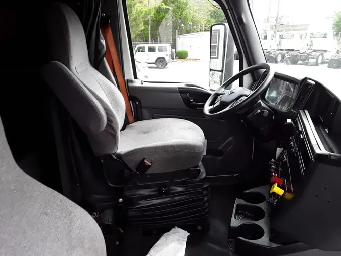 2018 NAVISTAR INTERNATIONAL LT625 SLPR CAB