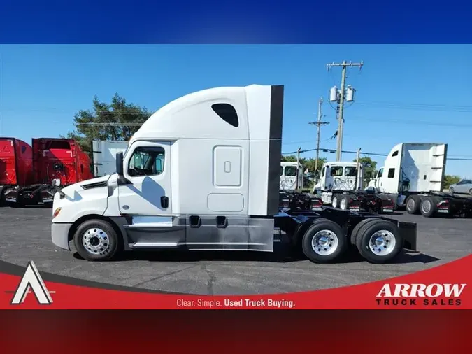 2020 FREIGHTLINER CASCADEVO1