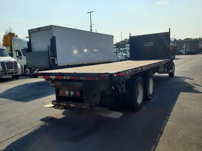 2018 FREIGHTLINER/MERCEDES M2 106