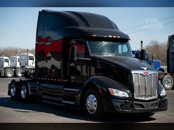 2023 PETERBILT 579