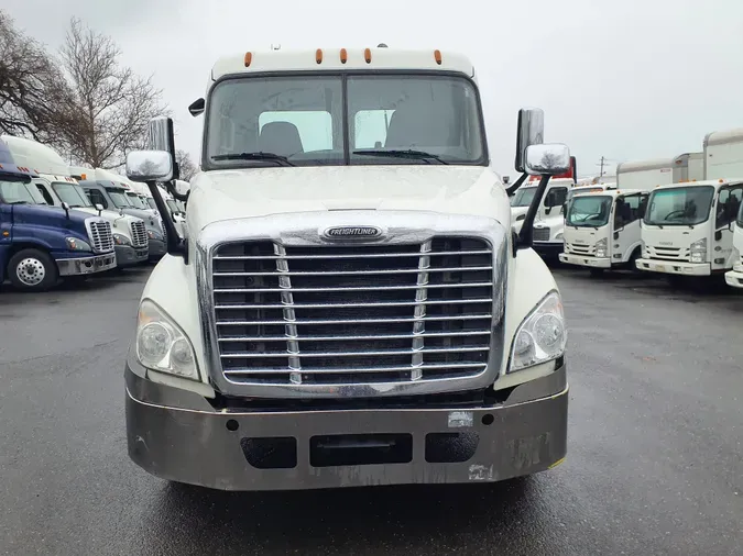 2018 FREIGHTLINER/MERCEDES CASCADIA 125