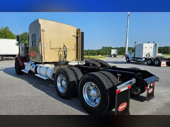 2019 Kenworth W900