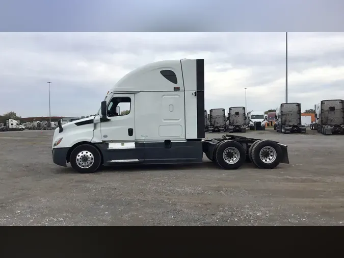 2022 Freightliner Cascadia 126