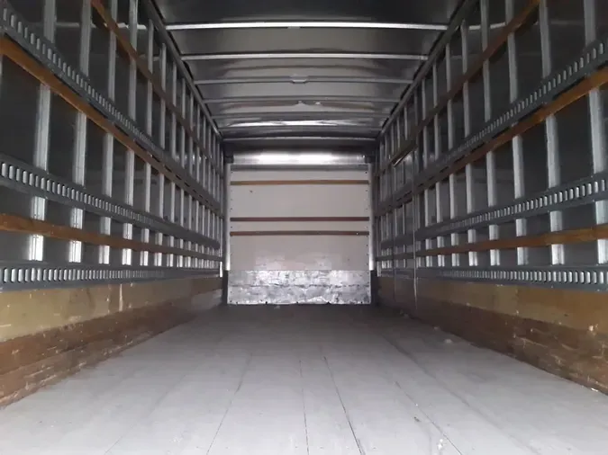 2018 FREIGHTLINER M2 106