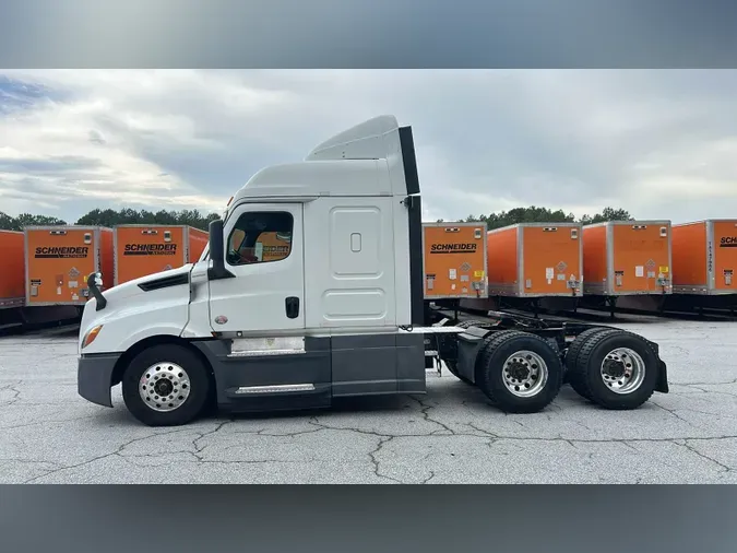 2020 Freightliner Cascadia