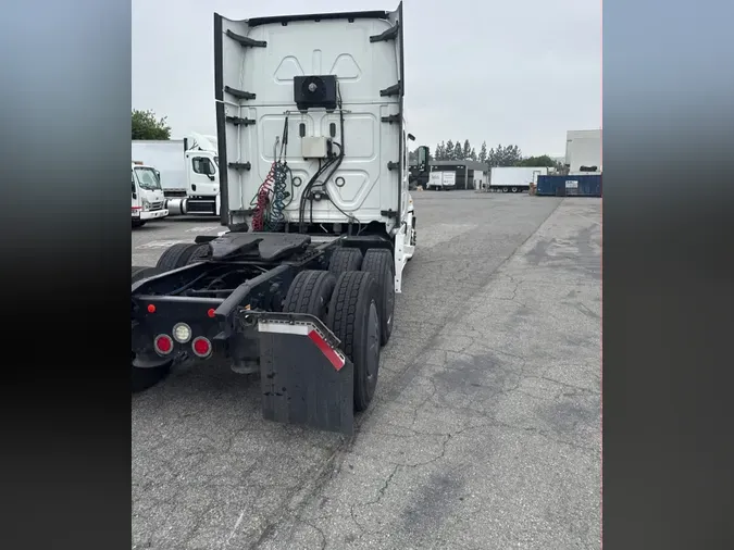 2019 FREIGHTLINER/MERCEDES CASCADIA 125