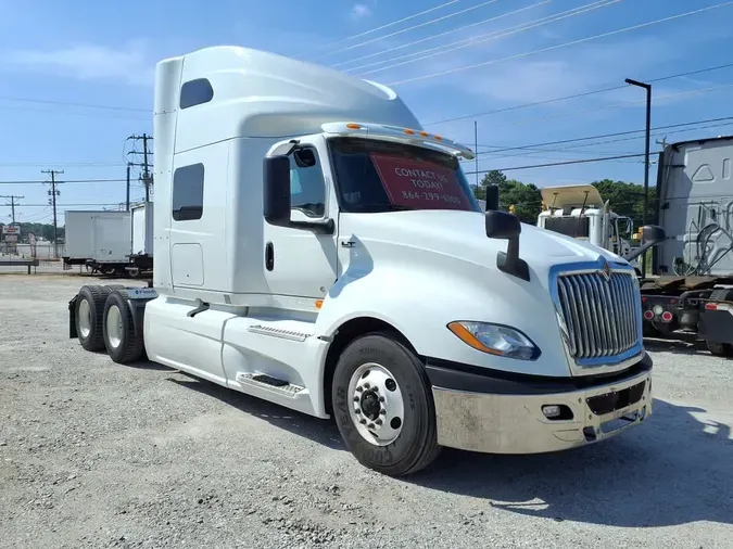2019 NAVISTAR INTERNATIONAL LT625 SLPR CAB