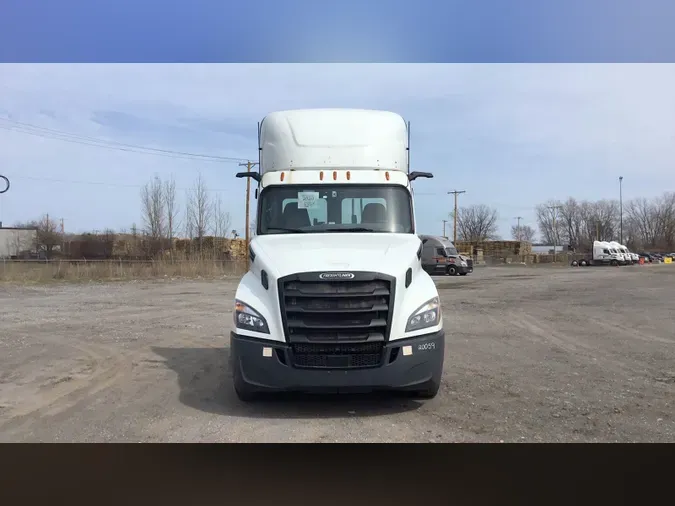 2020 Freightliner Cascadia 126