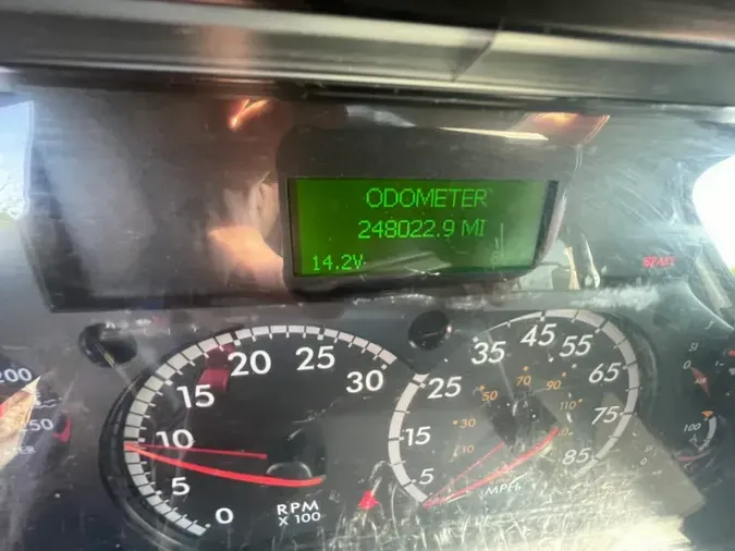 2020 FREIGHTLINER M2 106