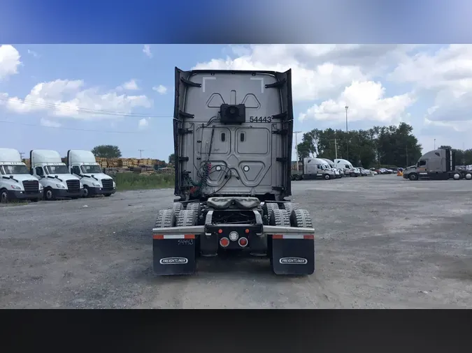 2023 Freightliner Cascadia 126