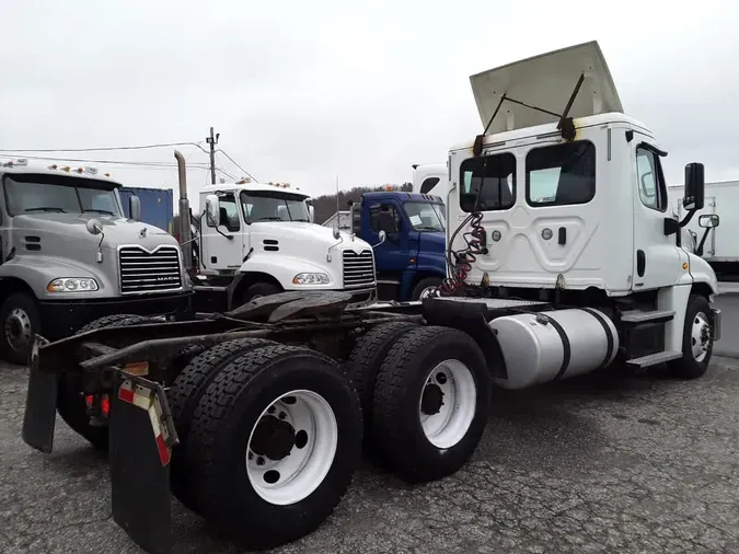 2018 FREIGHTLINER/MERCEDES CASCADIA 125