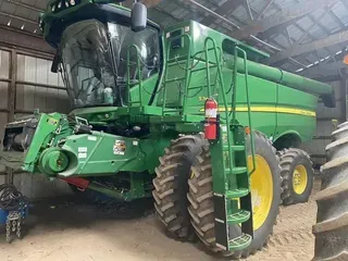 2019 John Deere S760