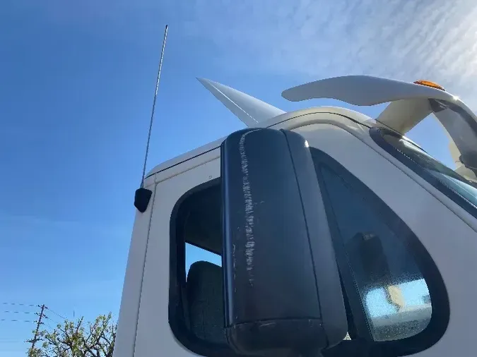 2015 FREIGHTLINER X12564ST