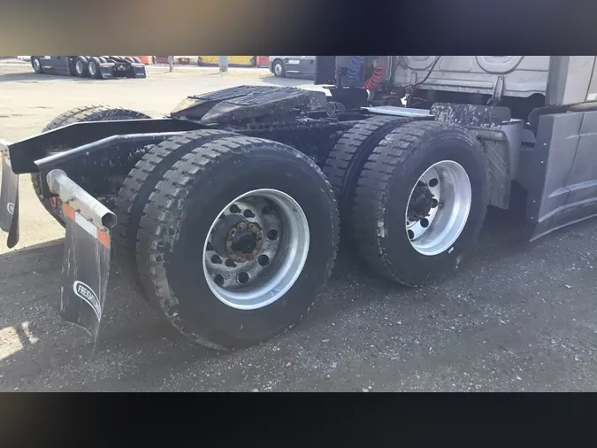 2022 Freightliner Cascadia 126