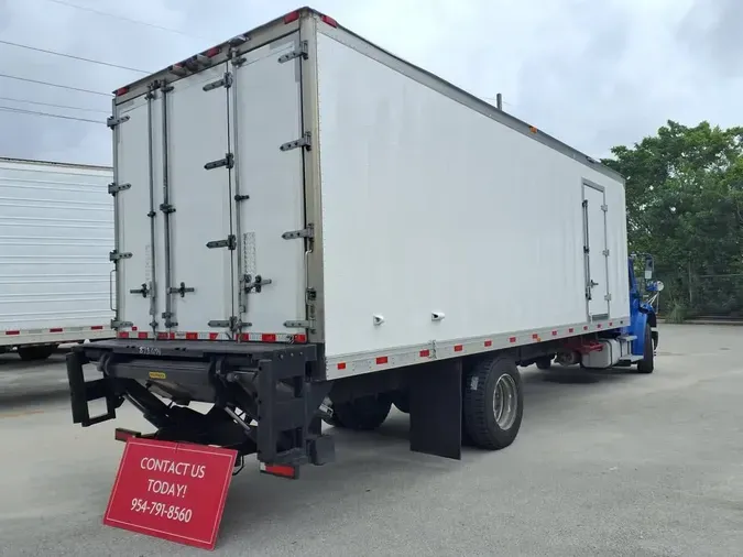 2019 FREIGHTLINER M2 106