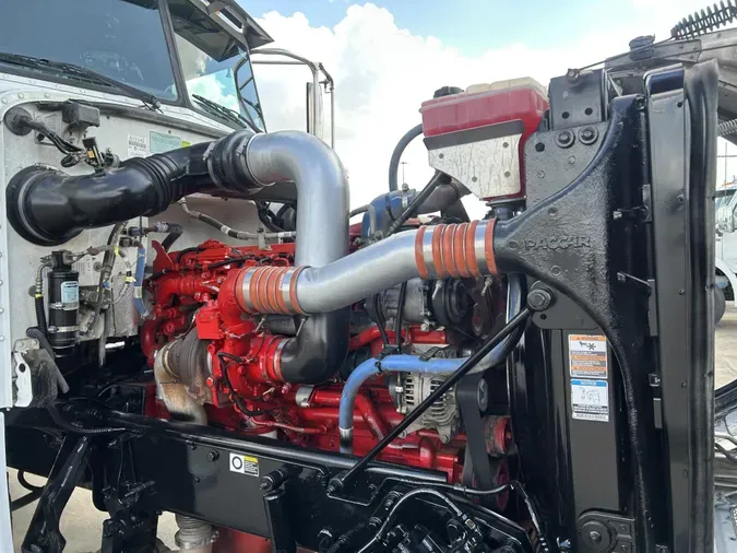 2019 Peterbilt 389