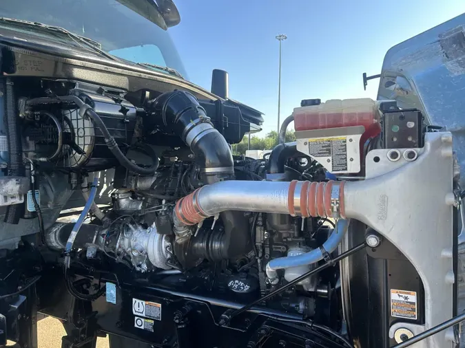 2022 Peterbilt 567