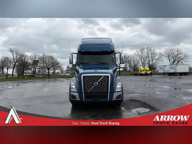 2023 VOLVO VNL760
