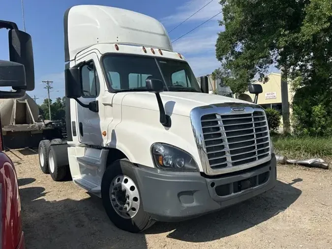 2014 FREIGHTLINER CASCADIA 125