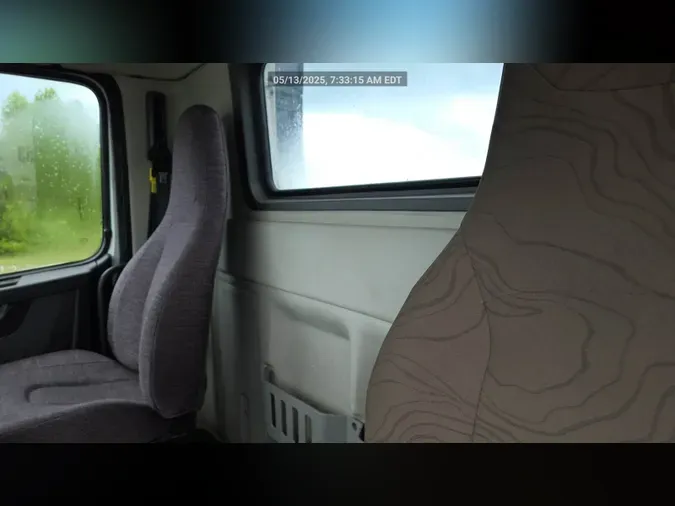 2018 Volvo VNL300