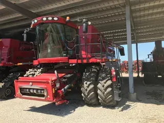 2013 Case IH 8230